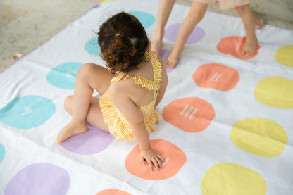 Play Towel - Strandhanddoek - Extra Large - 180 x 180 cm - Balance Game